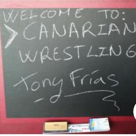 Tony Frias - Canarian Wrestling La Laguna  Eksteriør bilde